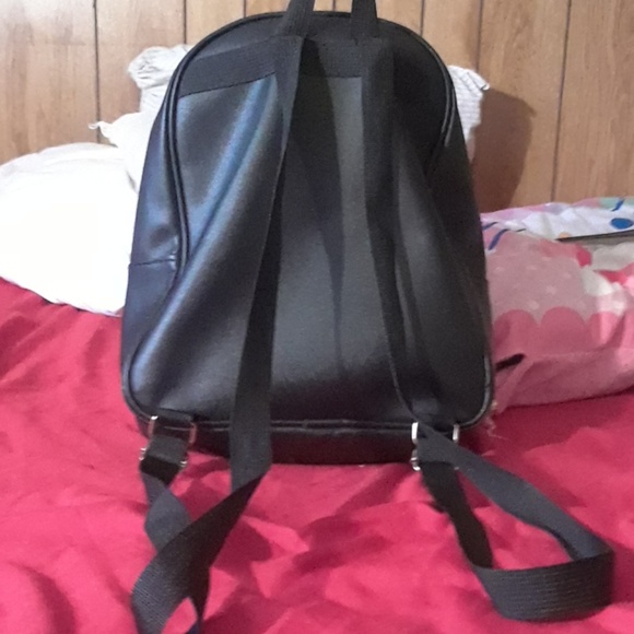 Backpack - Picture 3 of 3